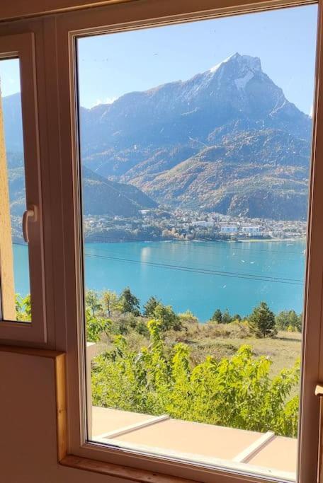 Le Cosy Du Plongeoir - T2 Neuf Avec Vue Sur Le Lac De Serre Poncon Et Grande Terrasse Avec Jardin Savines Exteriér fotografie